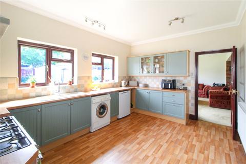 4 bedroom detached house for sale, Flemming Avenue, Leigh-on-Sea, Essex, SS9