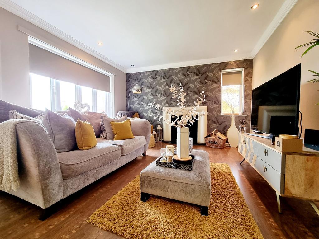 Queens Road, Shotley Bridge 3 bed detached house for sale £425,000