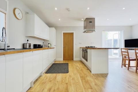 21 Belland Drive, Bristol, BS14 0EQ