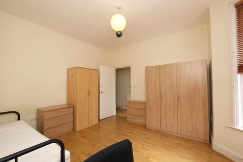 Terraced house to rent, Warwick Road, London, Greater London, E15
