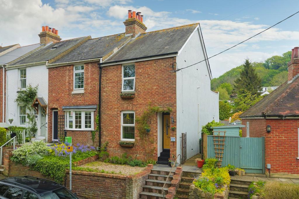 Horn Street, Hythe, CT21 2 bed end of terrace house for sale £305,000
