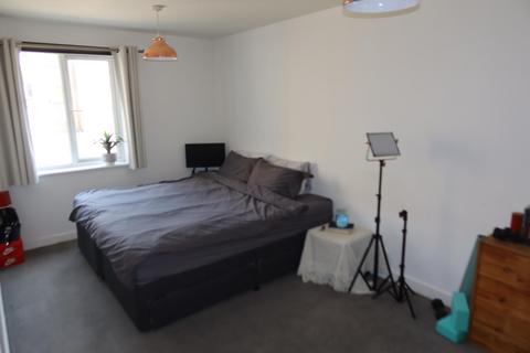 2 bedroom apartment to rent, Phoenix Court, Black Eagle Drive, Northfleet