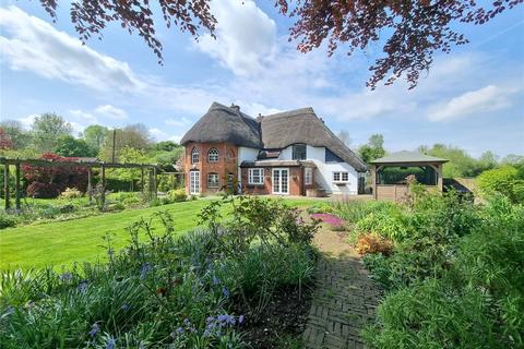 5 bedroom detached house for sale, Gaters Lane, Winterbourne Dauntsey, Salisbury, Wiltshire, SP4