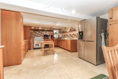 Grange Cottage Gaters Lane, Winterbourne Dauntsey, Salisbury, SP4 6ER