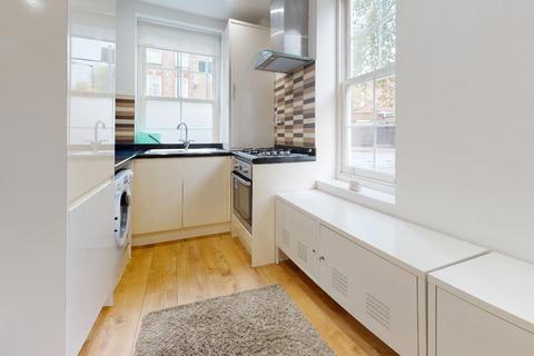 Studio to rent,  Comber Grove, London SE5