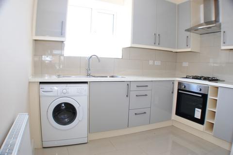 2 bedroom maisonette for sale, Willowtree Lane, Hayes, Middlesex, UB4