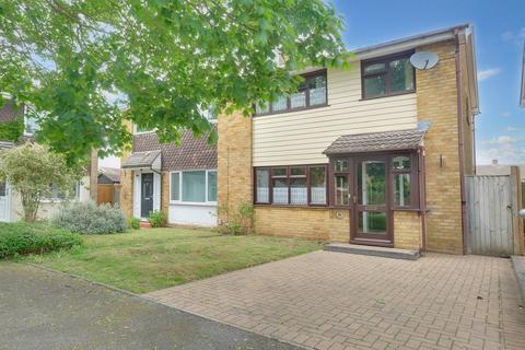 3 bedroom semi-detached house for sale, Meon Close, Chelmsford CM1