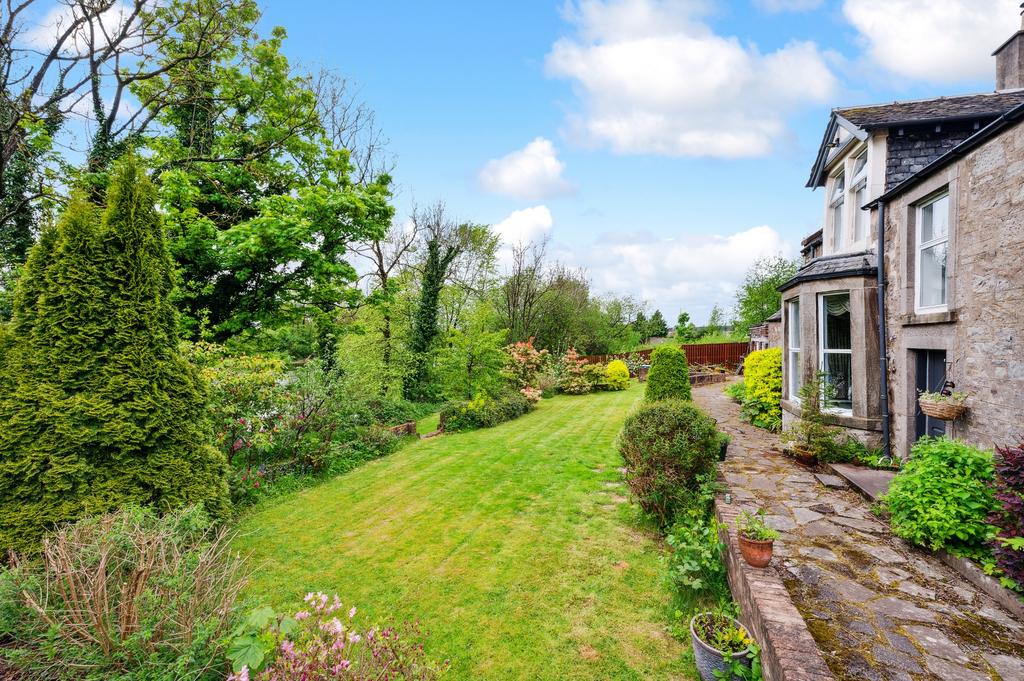 19 Cornton Road, Stirling... 4 bed detached house £380,000
