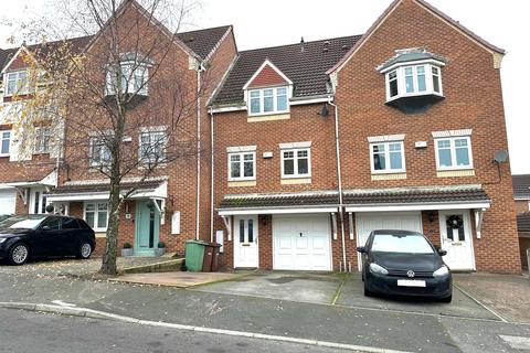 3 bedroom townhouse to rent, Sandpiper Road, Calder Grove, Wakefield, WF4 3FE