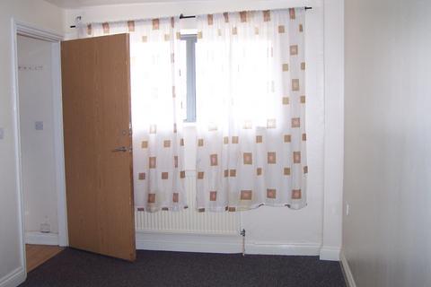 2 bedroom maisonette to rent, Wells Park Road, London SE26