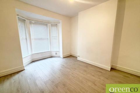4 bedroom terraced house to rent, Devonshire Street, Salford M7