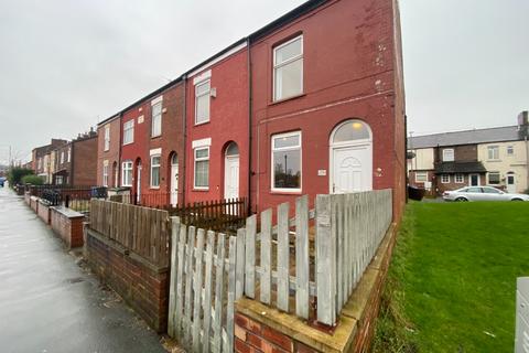 3 bedroom end of terrace house to rent, Fairfield Road, Tameside M43