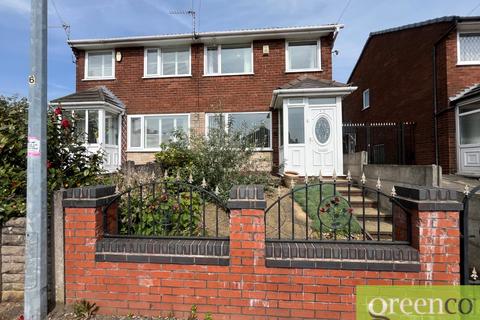 3 bedroom semi-detached house to rent, Fairless Road, Salford M30