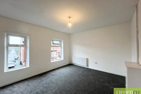 2 bedroom flat to rent, Great Cheetham Street East, Salford M7