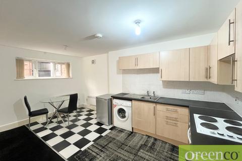 2 bedroom flat to rent, Upper Chorlton Road, Manchester M16