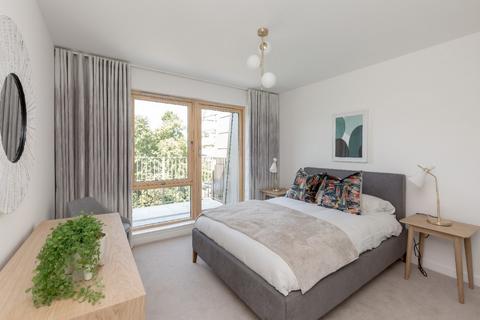 2 bedroom flat to rent, Hughes Close, Edinburgh, EH7