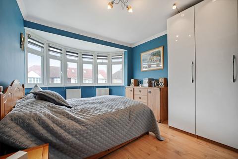 23 Elmer Gardens, Isleworth, TW7 6EY