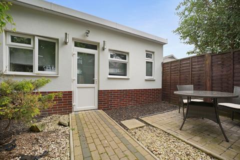 23 Elmer Gardens, Isleworth, TW7 6EY