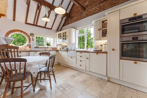 6 bedroom detached house for sale, Pirton, Worcestershire, WR8 9EJ