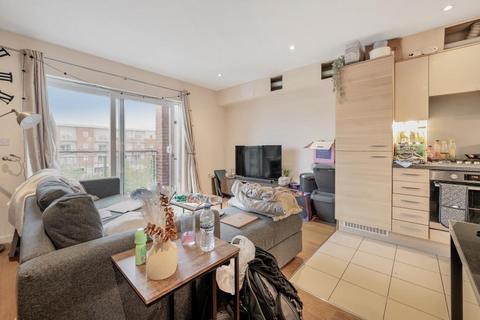2 bedroom flat to rent, Whale Avenue,  Reading,  RG2