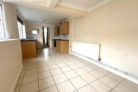 28 Cromwell Road, Grimsby, DN31 2DW