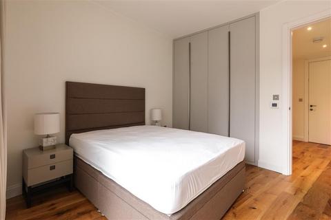 3 bedroom apartment to rent, Carpet Street Sugar House Island E15