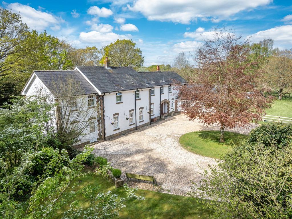 Woodmancote Lane, Hambrook, Chichester, West Sussex 6 bed detached house for sale £1,800,000