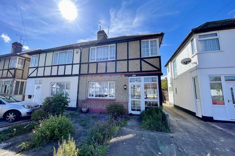 3 bedroom semi-detached house for sale, Beechmont Gardens, Southend-on-Sea, SS2