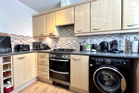 3 bedroom townhouse for sale, Hopton Grove, Newport Pagnell, MK16