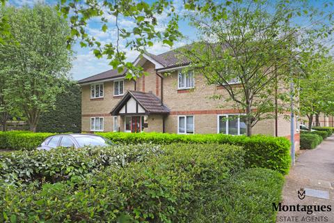 1 bedroom apartment for sale, Woodland Grove, Epping, CM16