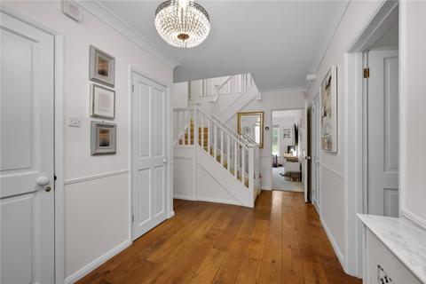 19 Llanvair Close, Ascot, SL5 9HX