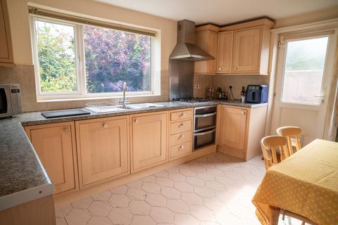 4 bedroom detached house for sale, Handford Road, Cheshire CH2