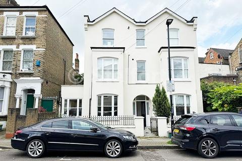 3 bedroom flat to rent, Conewood Street, London N5
