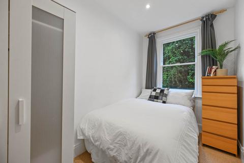 3 bedroom end of terrace house for sale, Frere Street, London