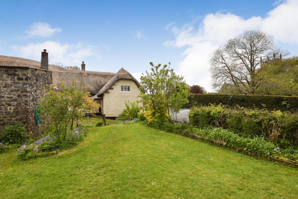 Lady House, Drewsteignton, Devon, EX6... 4 bed end of terrace house for