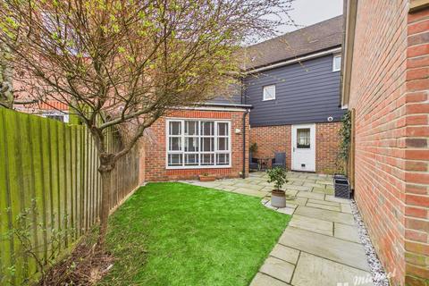 undefined, Gwendoline Buck Drive, AYLESBURY