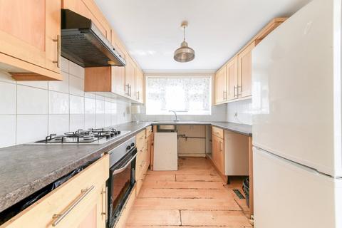 4 bedroom end of terrace house for sale, Pittville Gardens, London, SE25