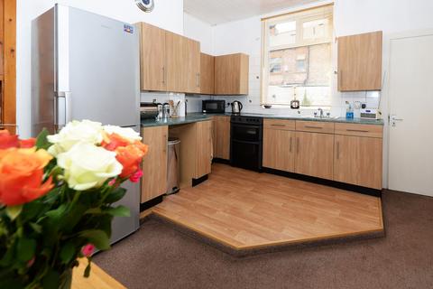 47 Smallshaw Lane, Ashton-under-lyne, OL6 8PX