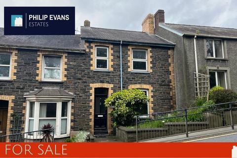 3 bedroom terraced house for sale, Primrose Hill, Llanbadarn Fawr SY23