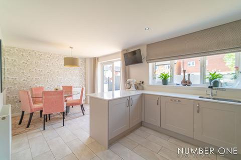 4 bedroom detached house for sale, Cold Mill Road, Newport, NP19