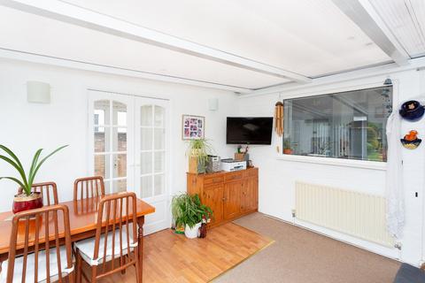 2 bedroom semi-detached house for sale, Orchard Avenue, Watford, Hertfordshire, WD25