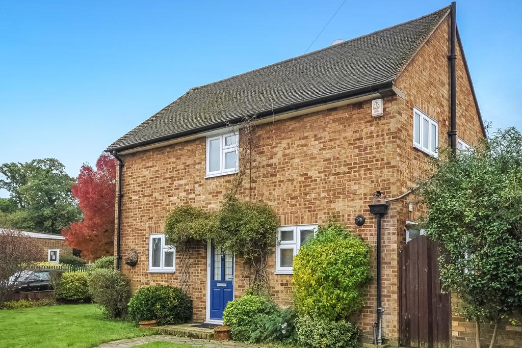 Chamberlain Crescent, West Wickham, BR4 3 bed semidetached house £