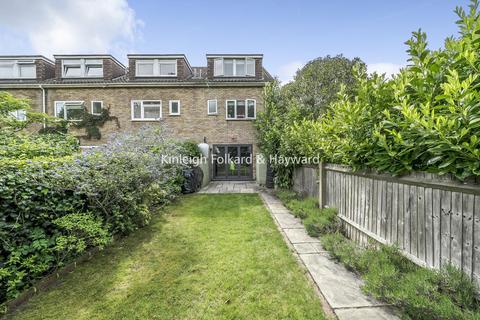 15 Sturges Field, Chislehurst, BR7 6LG