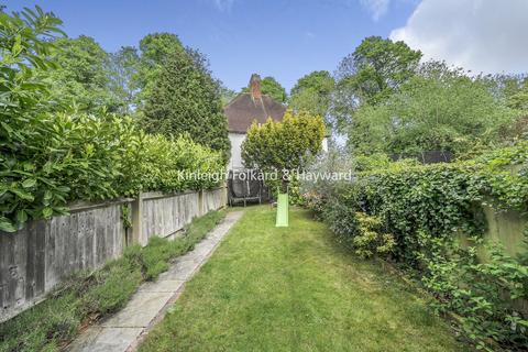 4 bedroom end of terrace house for sale, Sturges Field, Chislehurst