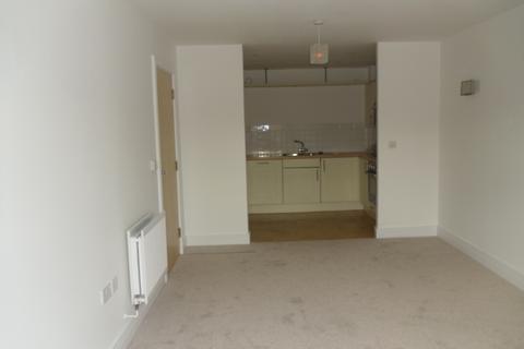 2 bedroom flat to rent, California Close, Sutton SM2