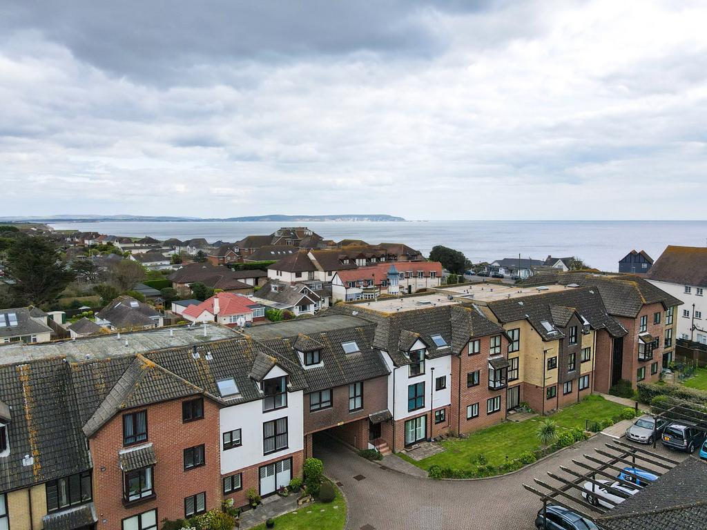 Barton Court Avenue, Barton on Sea... 2 bed apartment for sale £249,950