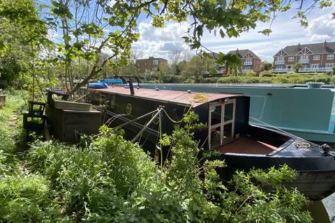 undefined, Ash Island, East Molesey KT8