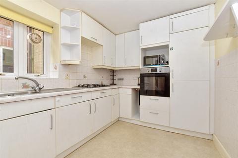 2 bedroom ground floor flat for sale, Redvers Road, Warlingham, Surrey