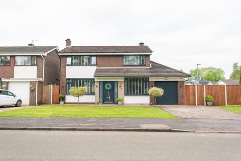 3 bedroom detached house for sale, Withington Avenue, Culcheth, WA3
