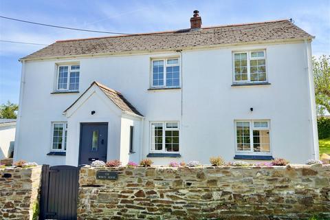 3 bedroom detached house for sale, Tredrizzick, Rock